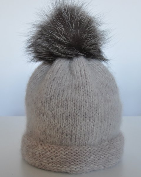 ELBabymode_Haube_mit_Pompon_Handgemacht (2)